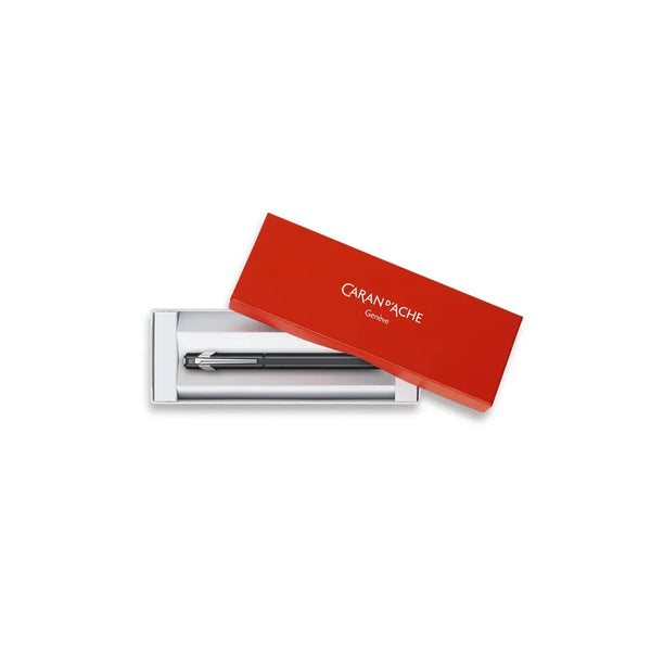 Stylo Plume Caran d'Ache 849 Vernis Noir-Stylo Plume-Caran d'Ache-Papeterie du Dôme